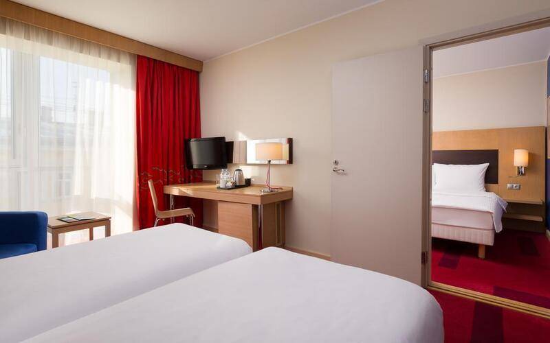 Cosmos Saint-Petersburg Nevsky Hotel (Ex. Park Inn By Radisson Nevsky)