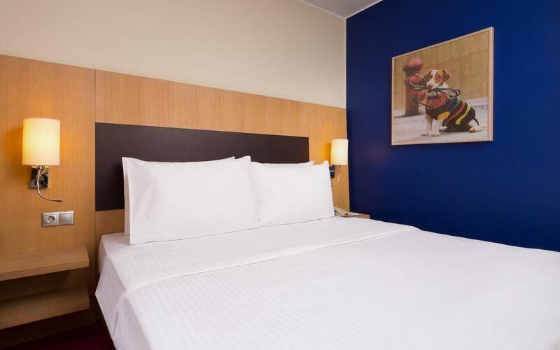Cosmos Saint-Petersburg Nevsky Hotel (Ex. Park Inn By Radisson Nevsky)