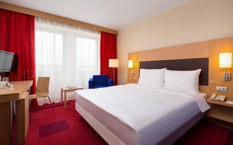 Cosmos Saint-Petersburg Nevsky Hotel (Ex. Park Inn By Radisson Nevsky)