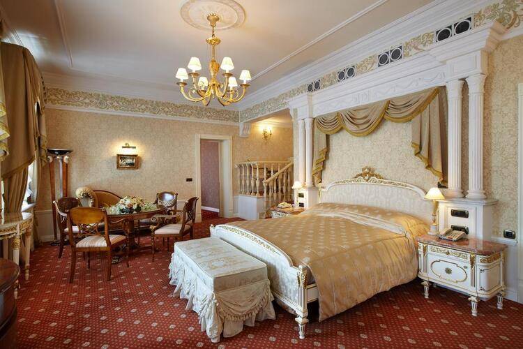 The Taleon Imperial Hotel