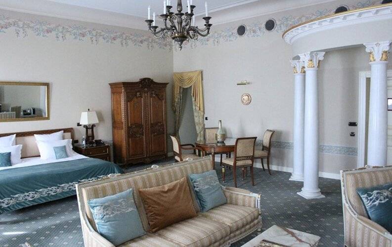 The Taleon Imperial Hotel