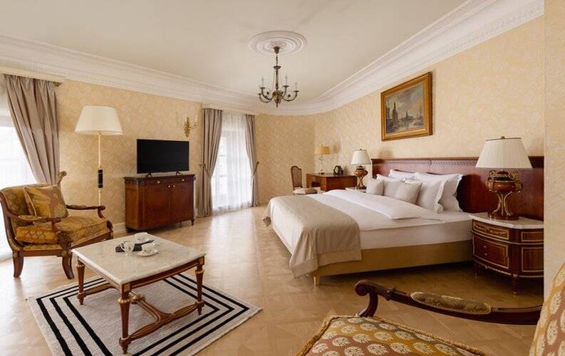 The Taleon Imperial Hotel