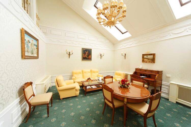 The Taleon Imperial Hotel