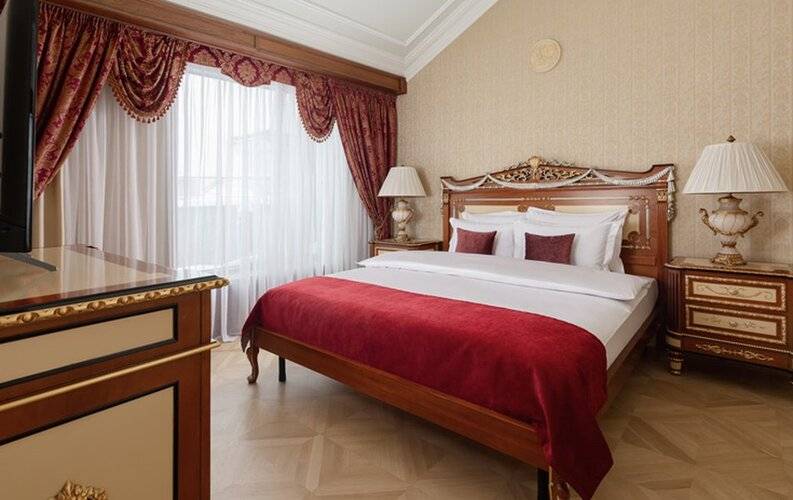 The Taleon Imperial Hotel