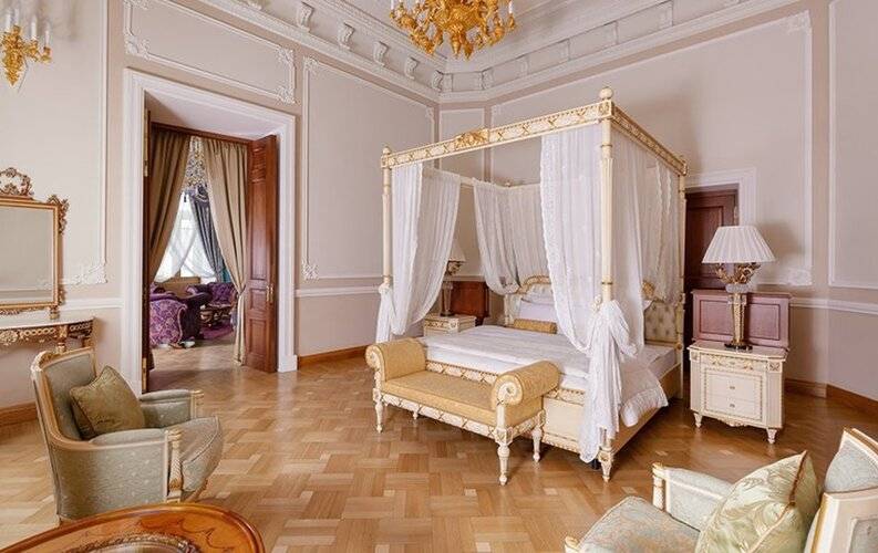 The Taleon Imperial Hotel