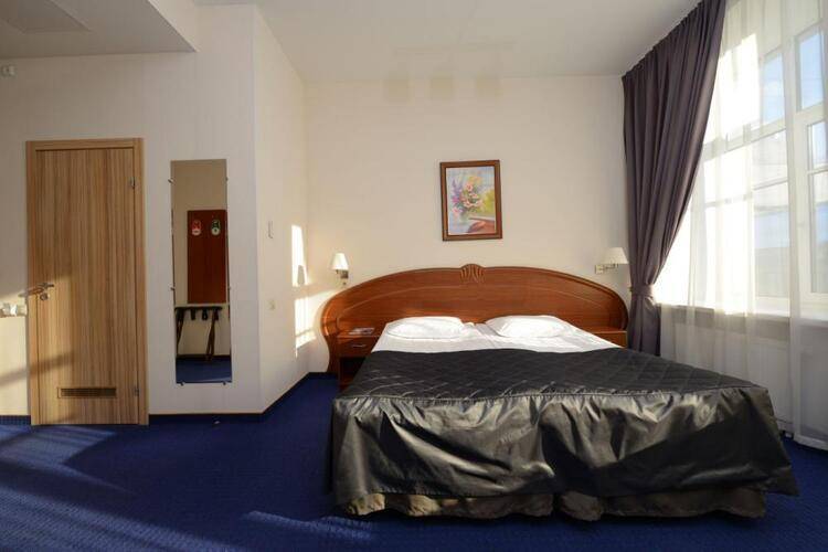 Cronwell Inn Stremyannaya