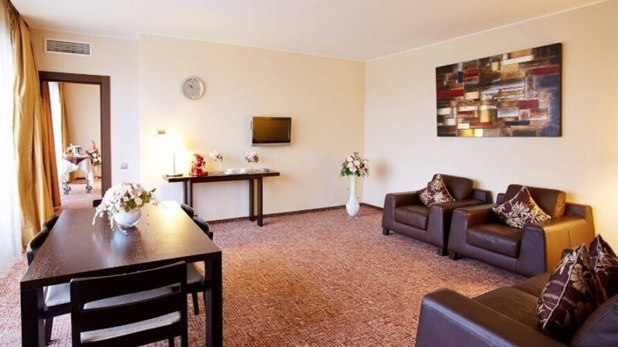 Holiday Inn Челябинск