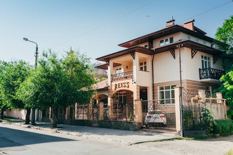Отель Райс (Reiss)