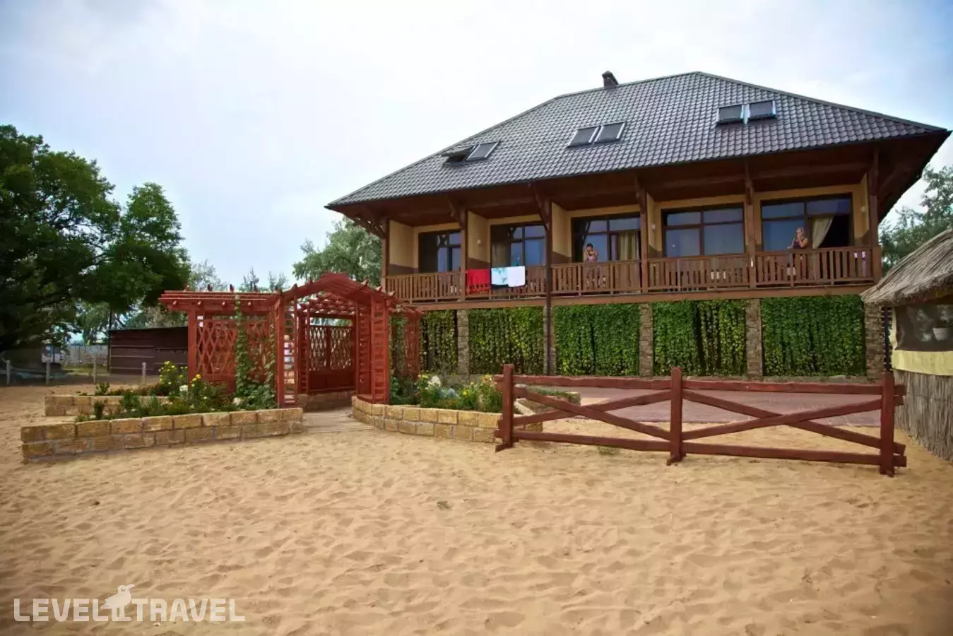 Отель Санрайз