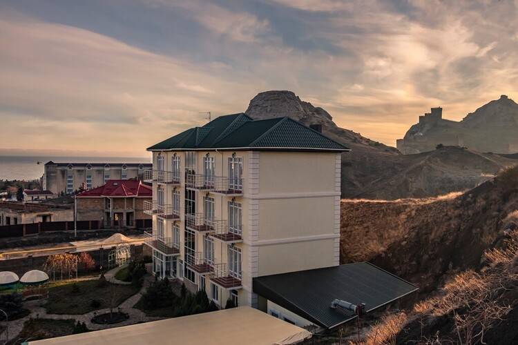 Paradise Resort