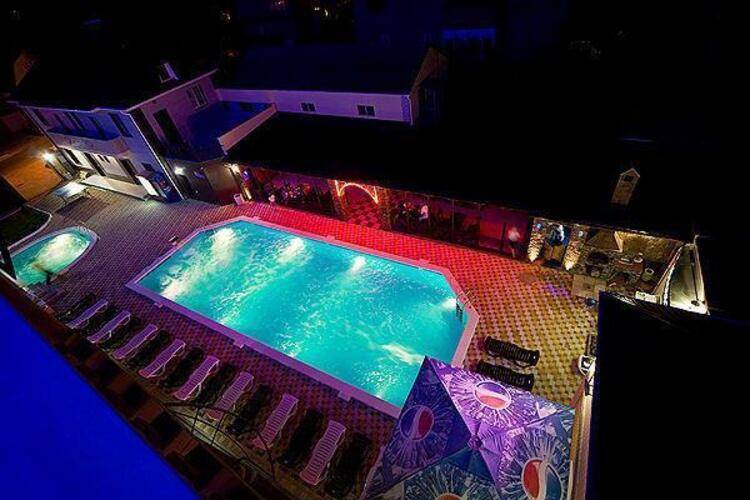 RS Royal Hotel