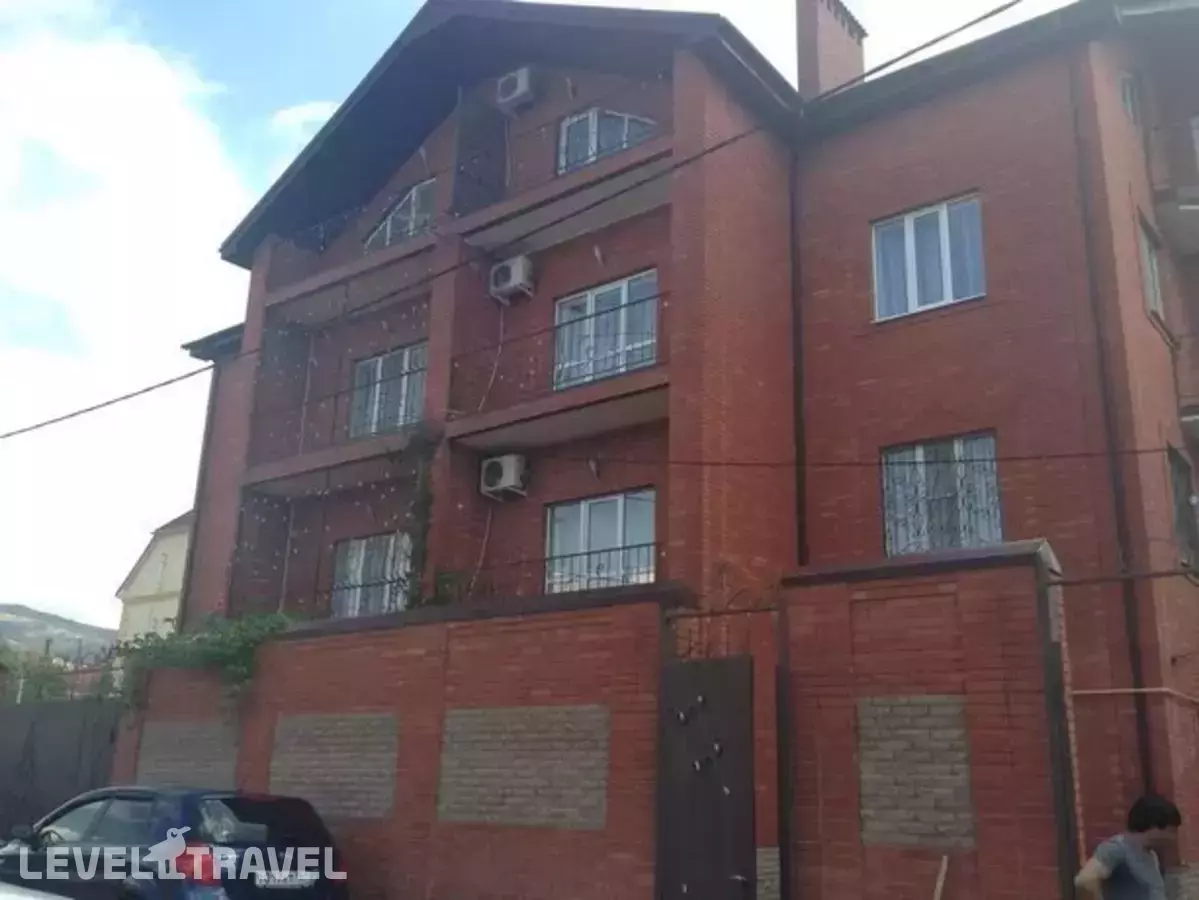 На Ореховой