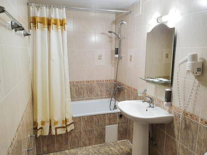 Амакс Сафар