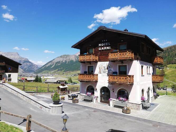 Piccolo Mondo Hotel