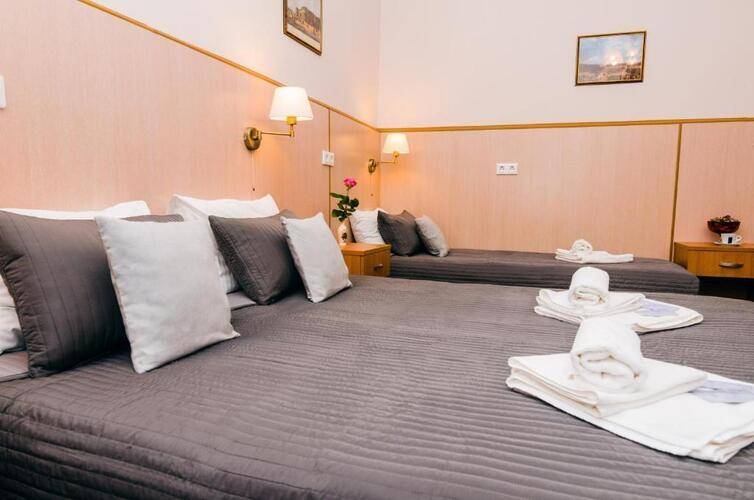 Стасов (Stasov Hotel)