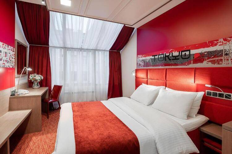 Red Stars Hotel