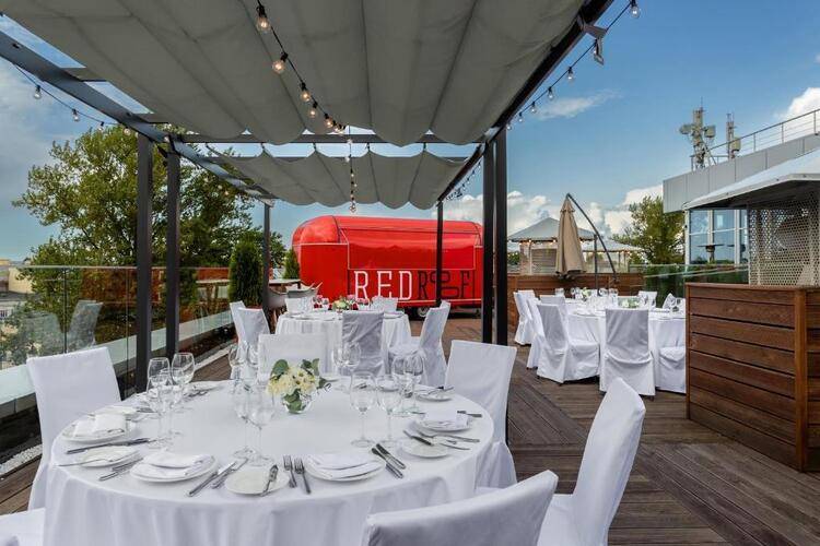 Red Stars Hotel