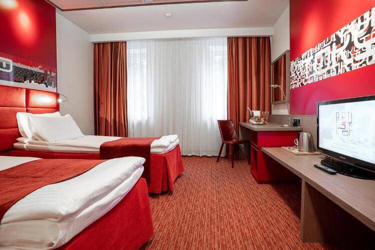 Red Stars Hotel