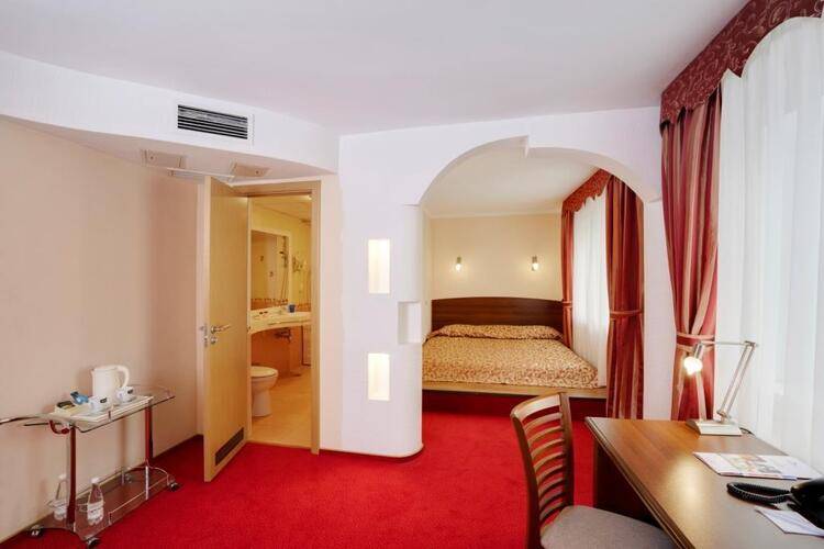 Максима Славия Отель (Maxima Slavia Hotel)