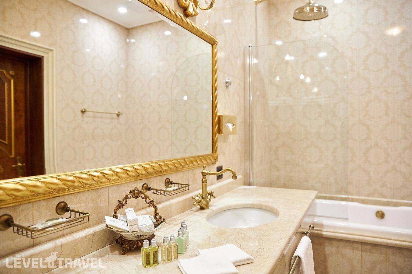 фотографии отеля Дворец Трезини в Россия(Василеостровский район) - фото №45