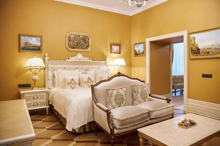Trezzini Palace Hotel
