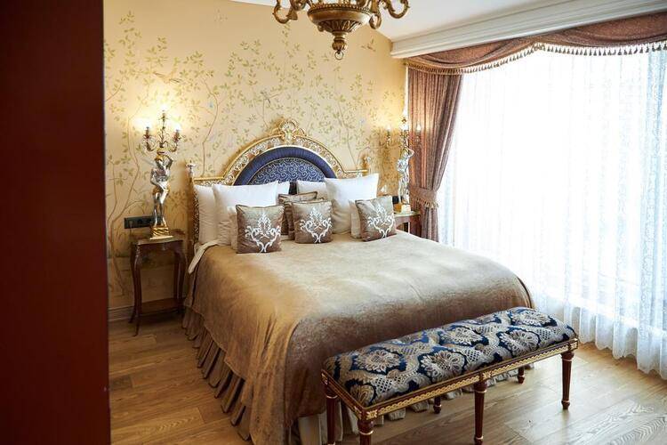Trezzini Palace Hotel