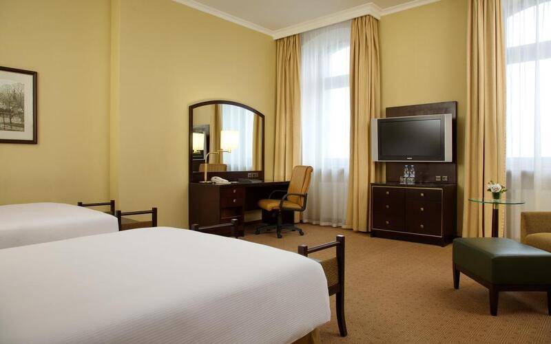 Hilton Moscow Leningradskaya (Хилтон Москва Ленинградская)