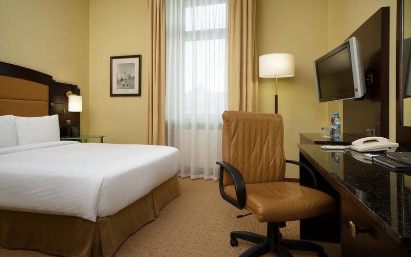 Hilton Moscow Leningradskaya (Хилтон Москва Ленинградская)