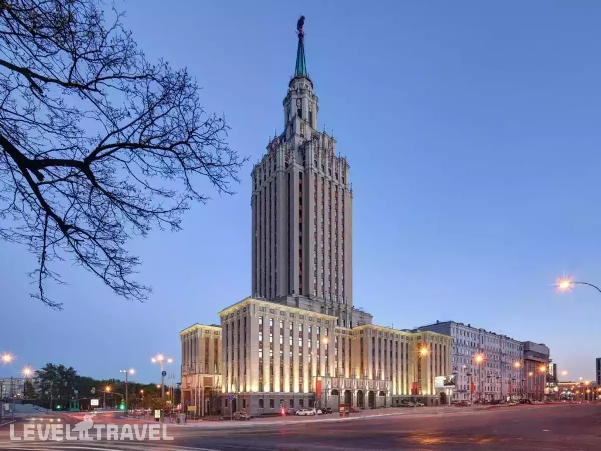 Hilton Moscow Leningradskaya (Хилтон Москва Ленинградская)