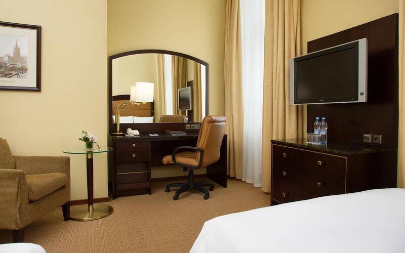 Hilton Moscow Leningradskaya (Хилтон Москва Ленинградская)