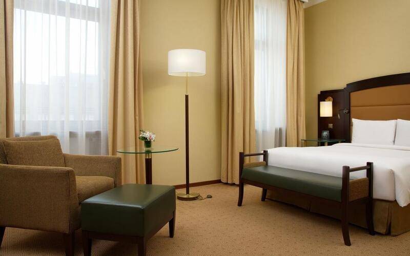 Hilton Moscow Leningradskaya (Хилтон Москва Ленинградская)