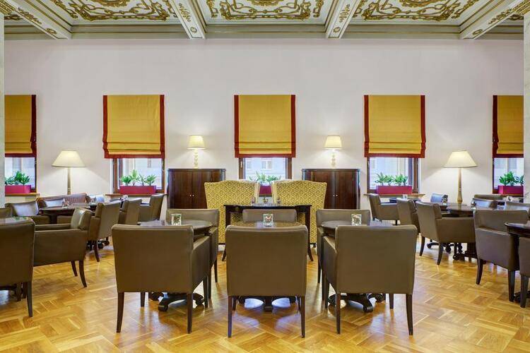 Hilton Moscow Leningradskaya (Хилтон Москва Ленинградская)