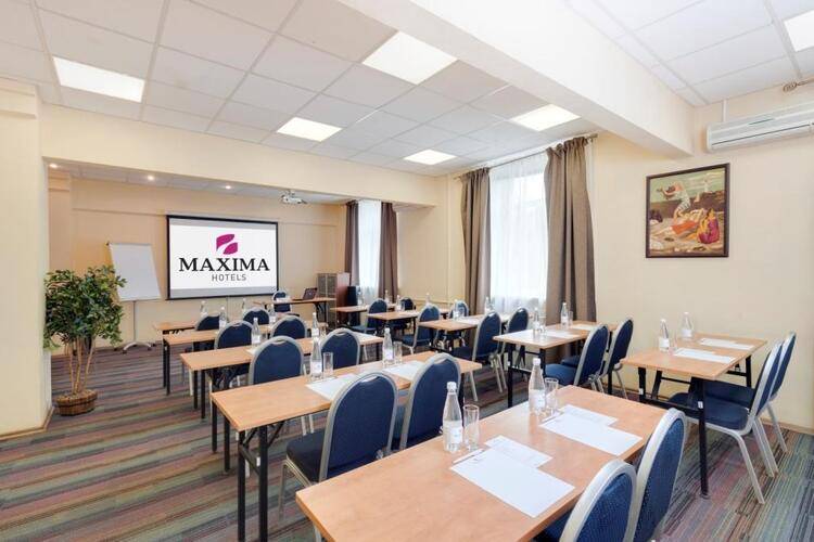 Максима Заря Отель (Maxima Zarya Hotel)