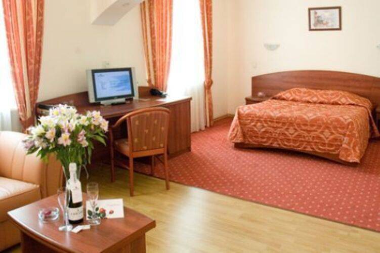 Максима Заря Отель (Maxima Zarya Hotel)