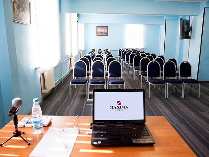 Максима Заря Отель (Maxima Zarya Hotel)