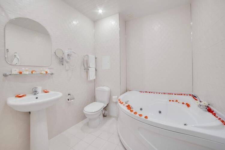 Максима Заря Отель (Maxima Zarya Hotel)