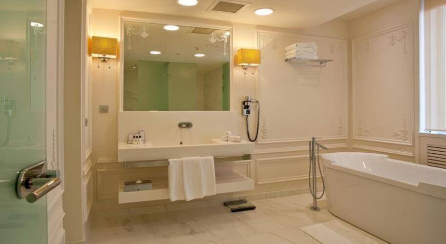 Crowne Plaza Hotel St. Petersburg - Ligovsky