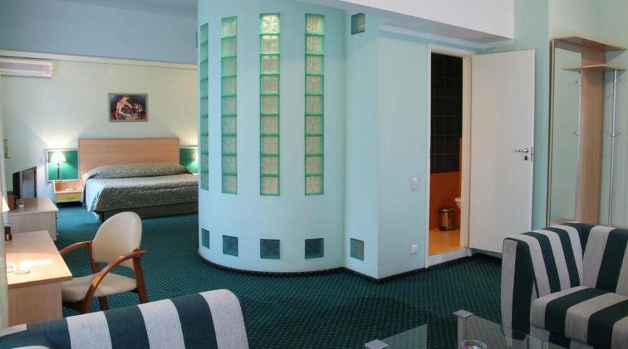 Максима Ирбис Отель (Maxima Irbis Hotel)