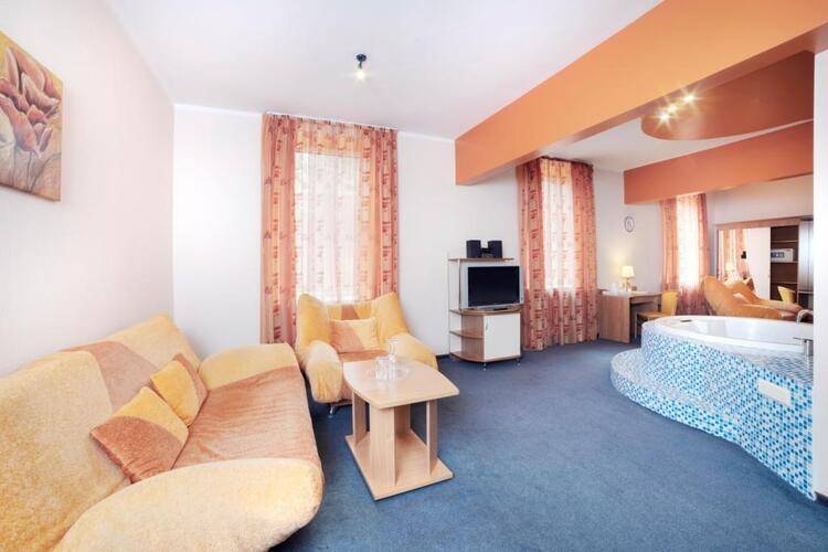 Максима Ирбис Отель (Maxima Irbis Hotel)