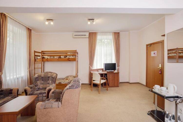 Максима Ирбис Отель (Maxima Irbis Hotel)