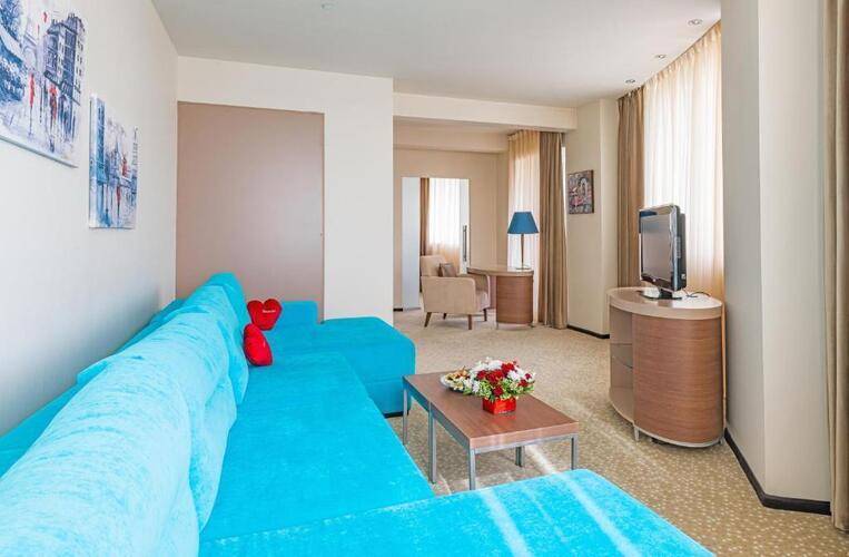 Ramada By Wyndham Yekaterinburg Hotel & Spa (Рамада Екатеринбург)