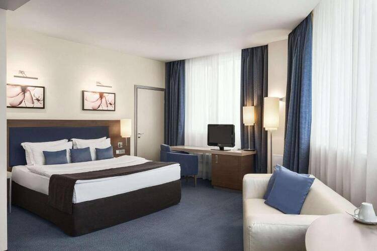 Ramada By Wyndham Yekaterinburg Hotel & Spa (Рамада Екатеринбург)