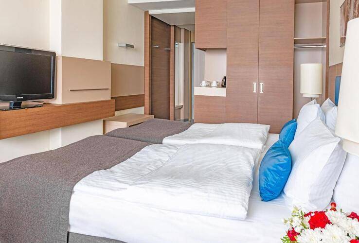 Ramada By Wyndham Yekaterinburg Hotel & Spa (Рамада Екатеринбург)