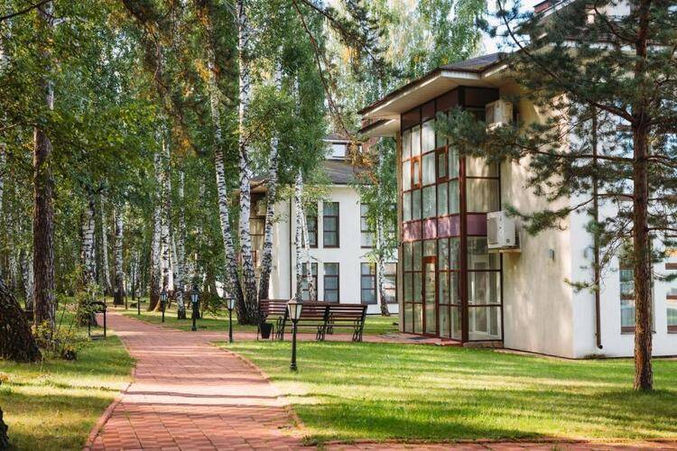 Ramada By Wyndham Yekaterinburg Hotel & Spa (Рамада Екатеринбург)