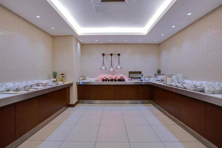 Космос Астрахань (Ex.Park Inn Astrakhan)