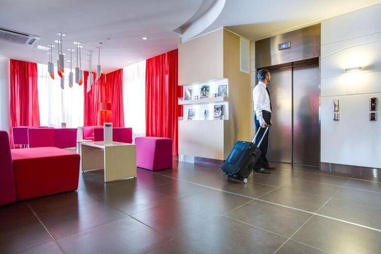 Космос Астрахань (Ex.Park Inn Astrakhan)