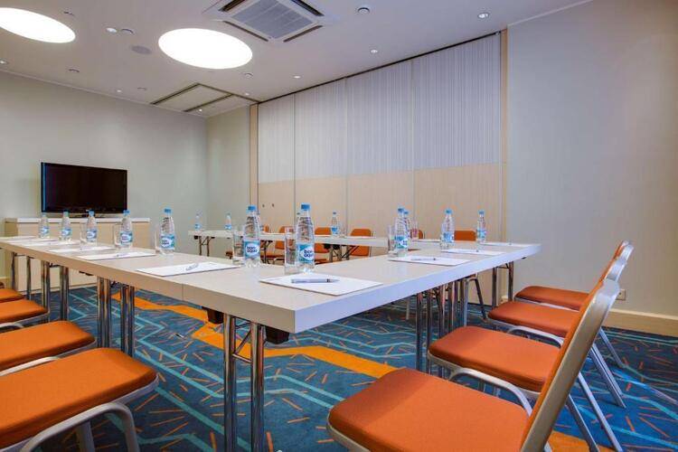 Космос Астрахань (Ex.Park Inn Astrakhan)