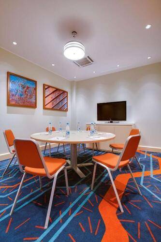 Космос Астрахань (Ex.Park Inn Astrakhan)