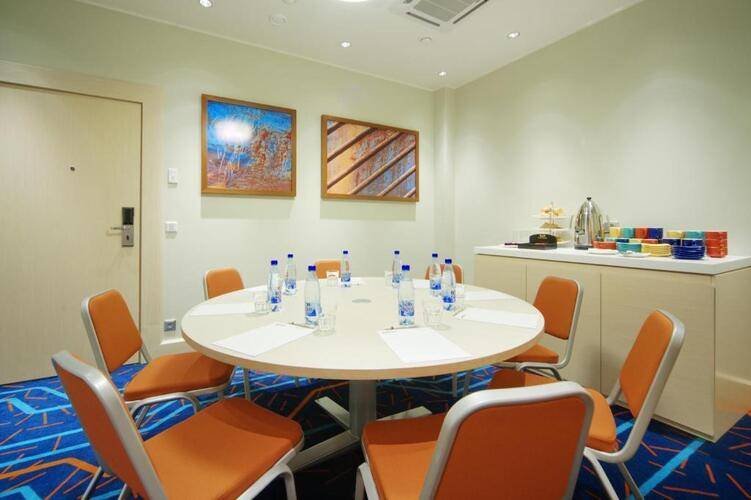Космос Астрахань (Ex.Park Inn Astrakhan)