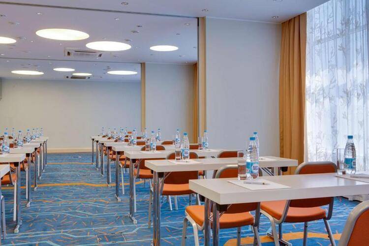 Космос Астрахань (Ex.Park Inn Astrakhan)